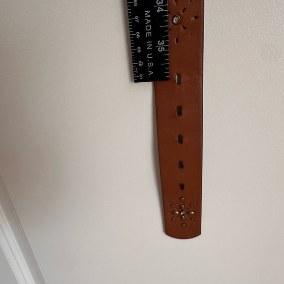 2 Used Cute Belts - Picture 11 of 11